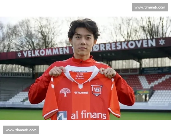 尴尬！前国脚之子留洋三年 0 球 0 助攻，回国无人问津转行娱乐圈